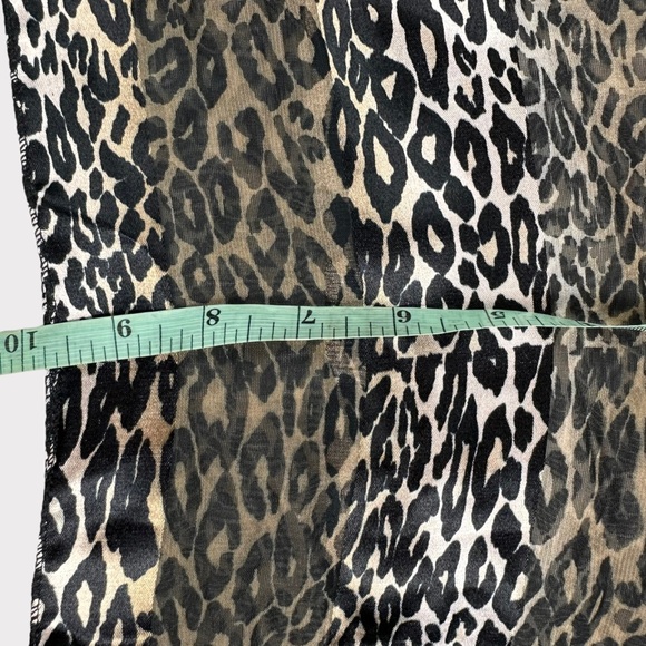 Leopard printed scarf - Picture 1 of 6